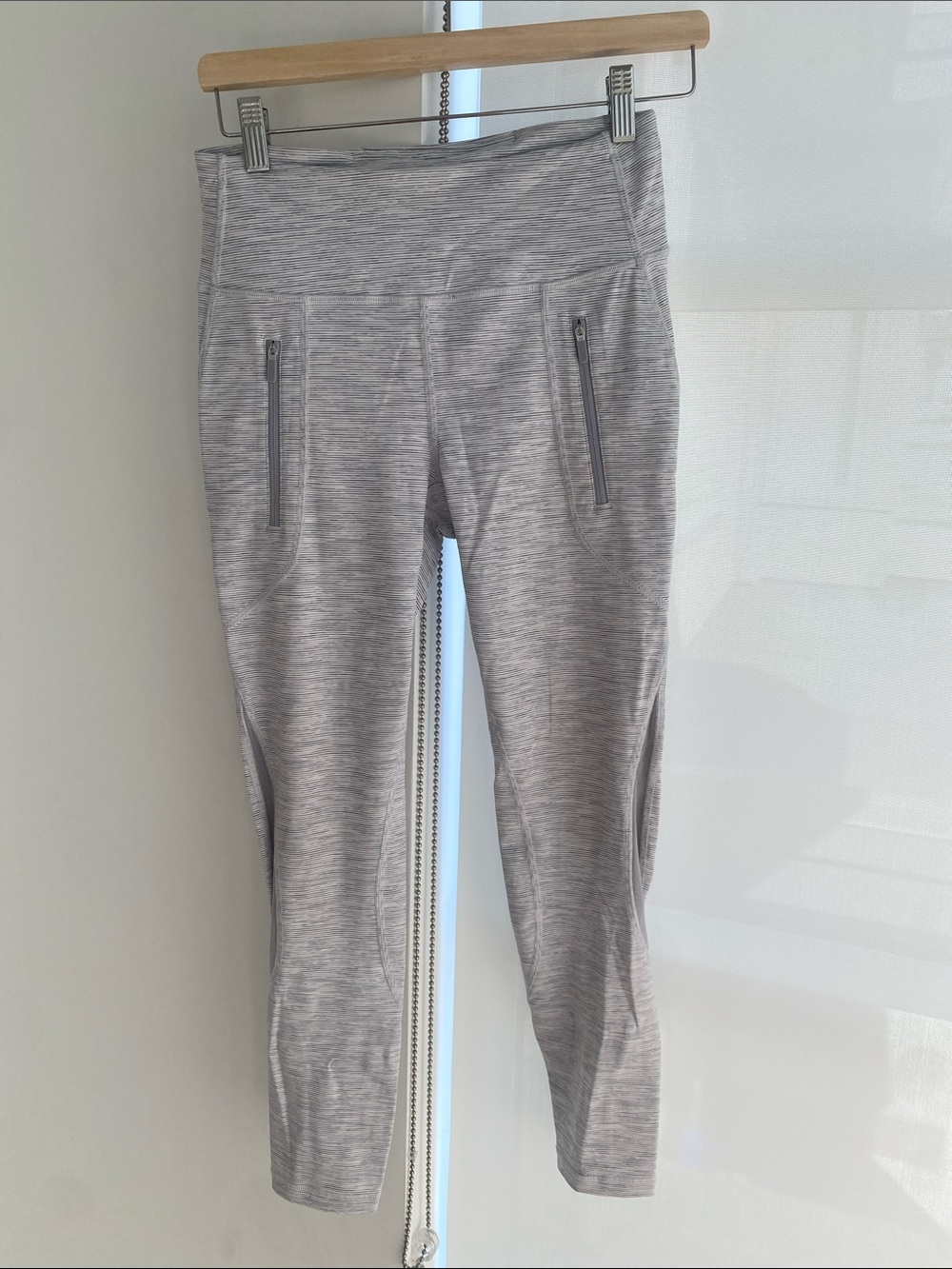 Lululemon Invigorate 7/8 Tight 25 Ice Grey White Heather Size 6